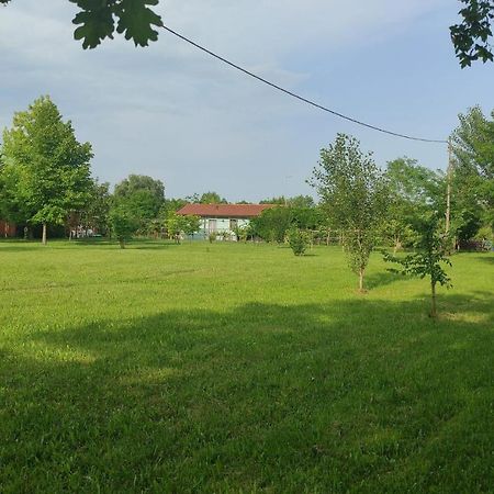 Casa Oasi Lägenhet Villa Cameroni Exteriör bild